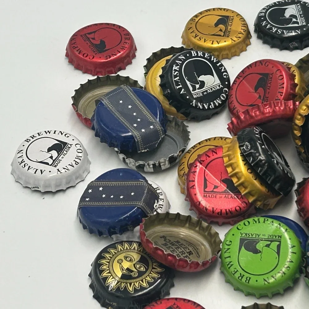 Alaskan Brewing Company Juneau Alaska Amber Beer Lot of 100 Bottle Caps Brewery